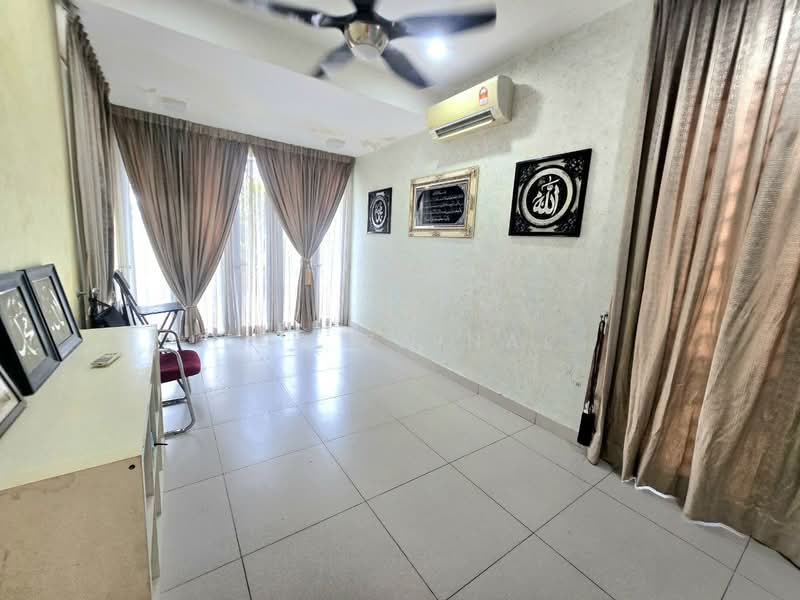 Semi-Detached House for Rent in Alam Impian (Shah Alam) - Eda Zainal - Living Room - PropertyGuru.com.my
