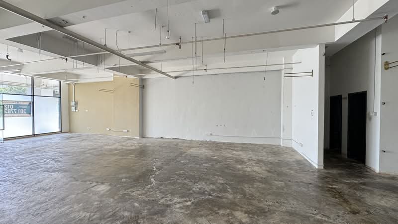 Shop for Sale in Bandar Sri Permaisuri (Cheras) - Steven Tay - Interior - PropertyGuru.com.my