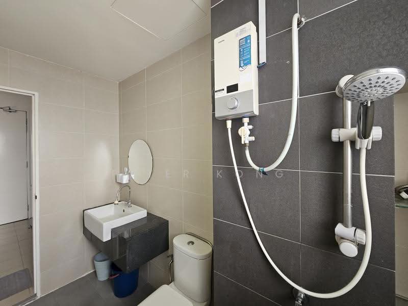 Kediaman Servis untuk Disewa di You Residences @ You City - Peter Kong - Bathroom - PropertyGuru.com.my