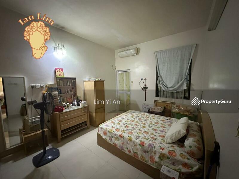 Rumah Berkembar untuk Dijual di Sungai Nibong (Bayan Lepas) - Lim Yi An - Bedroom - PropertyGuru.com.my