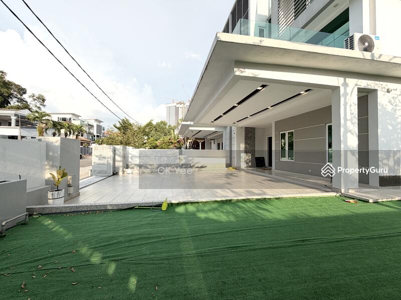 Untuk Dijual - Sri Petaling,4 Storey Corner Lot Semi-D