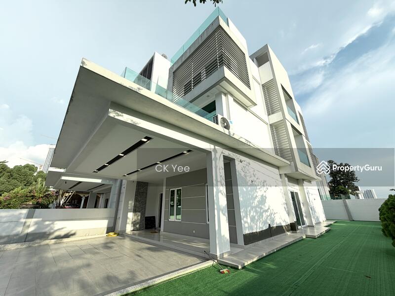 Untuk Dijual - Sri Petaling,4 Storey Corner Lot Semi-D