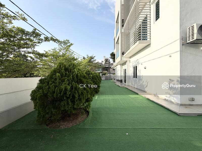 Untuk Dijual - Sri Petaling,4 Storey Corner Lot Semi-D