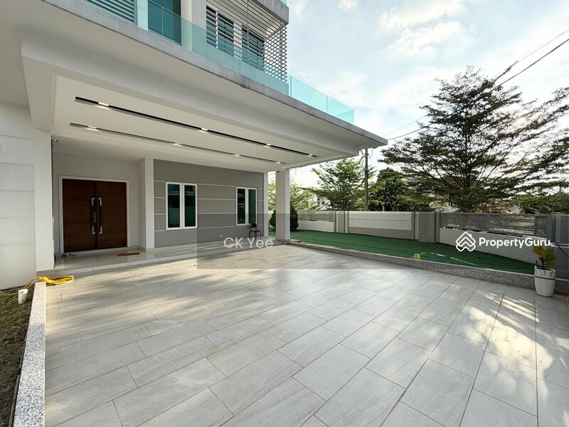 Untuk Dijual - Sri Petaling,4 Storey Corner Lot Semi-D