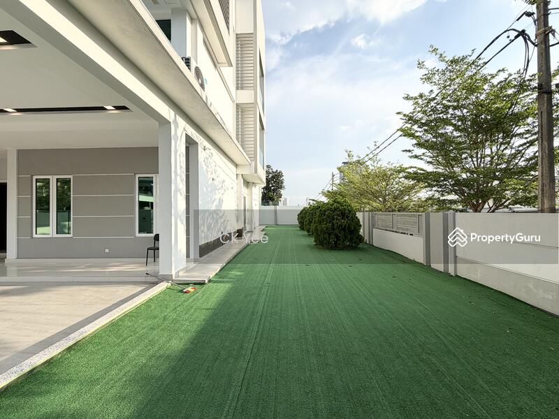 Untuk Dijual - Sri Petaling,4 Storey Corner Lot Semi-D