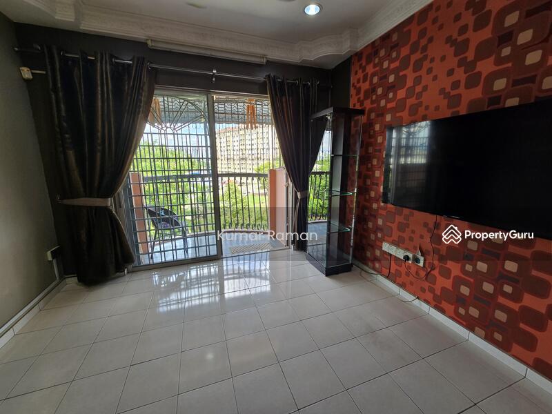 Living Area View 4