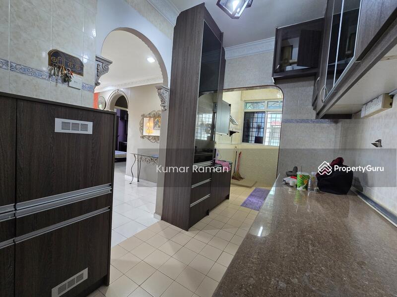 Dry Kitchen View 1