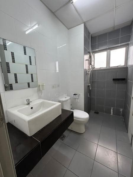 Condominium for Rent at The Wharf Residence - Michael Chan - Bathroom - PropertyGuru.com.my