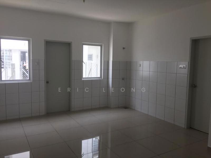 2-storey Terraced House for Sale in Telok Panglima Garang (Selangor) - Eric Leong - Kitchen - PropertyGuru.com.my