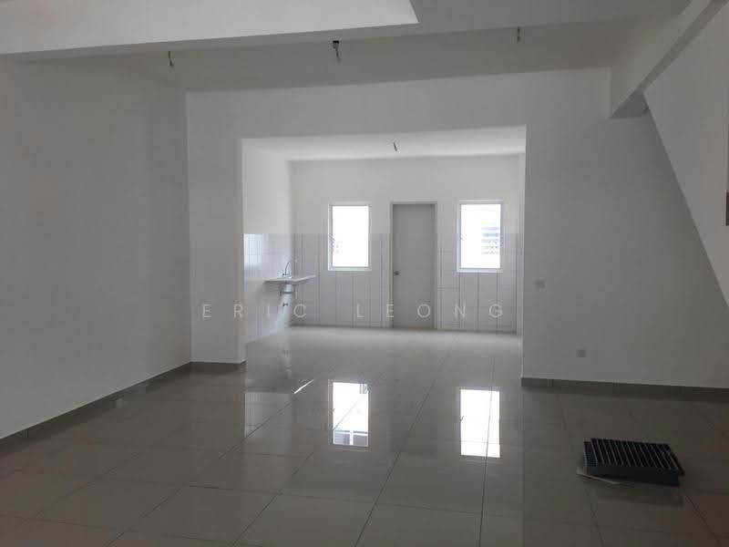 2-storey Terraced House for Sale in Telok Panglima Garang (Selangor) - Eric Leong - Kitchen - PropertyGuru.com.my