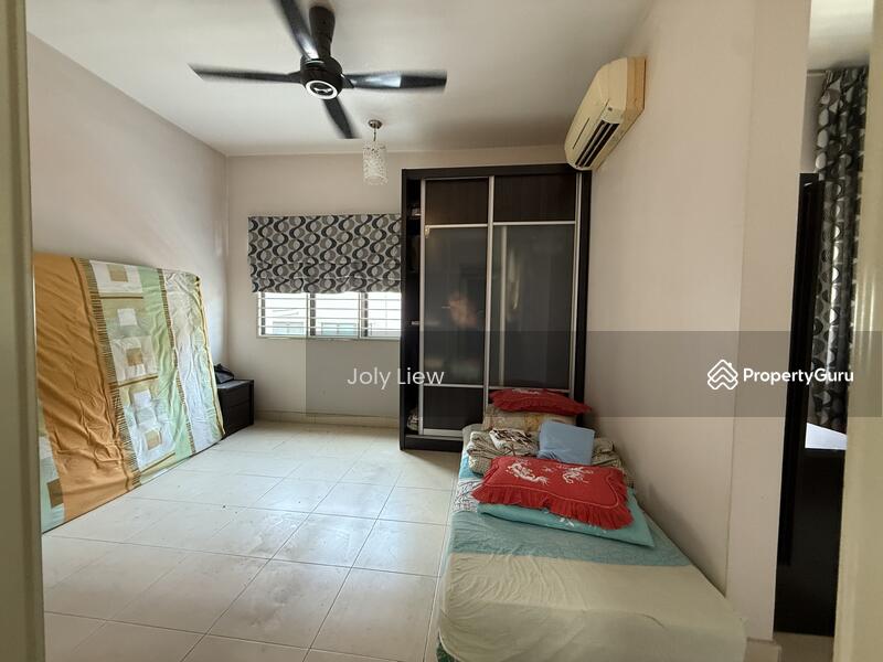 Rumah Teres 3 Tingkat untuk Dijual di Taman Bukit Cheras (Cheras) - Joly Liew - Bedroom - PropertyGuru.com.my
