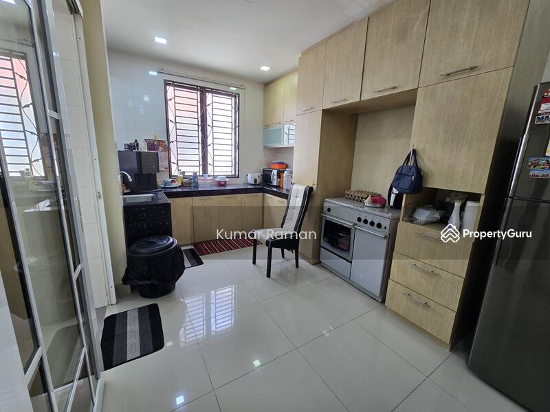 Dry Kitchen View 1