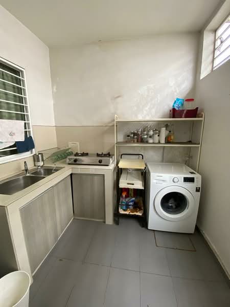 Rumah Teres 2 Tingkat untuk Dijual di Cahaya Spk (Shah Alam) - Azlin Ismail - Kitchen - PropertyGuru.com.my