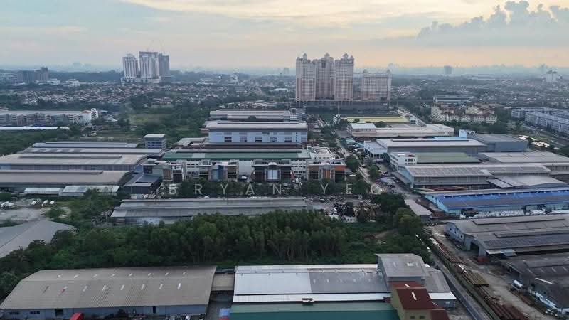 Warehouse for Rent in Subang (Selangor) - Bryan Yeo - Exterior - PropertyGuru.com.my