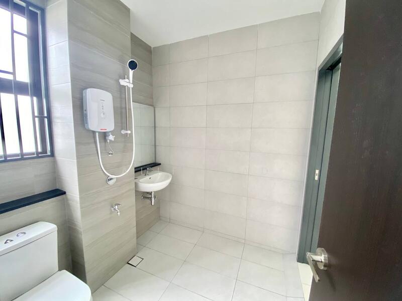 2-storey Terraced House for Sale in Elmina (Shah Alam) - Alif Saad - Bathroom - PropertyGuru.com.my