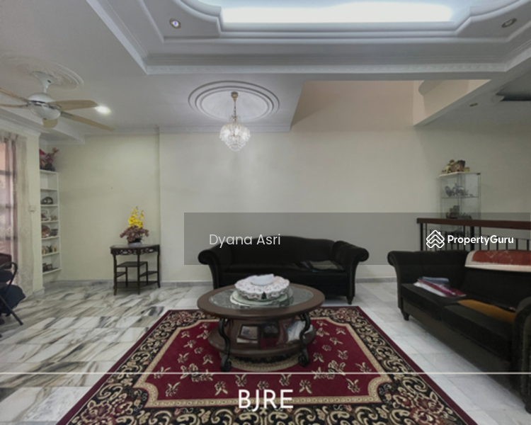 Rumah Teres 2 Tingkat untuk Dijual di Bukit Jelutong (Shah Alam) - Dyana Asri - Living Room - PropertyGuru.com.my