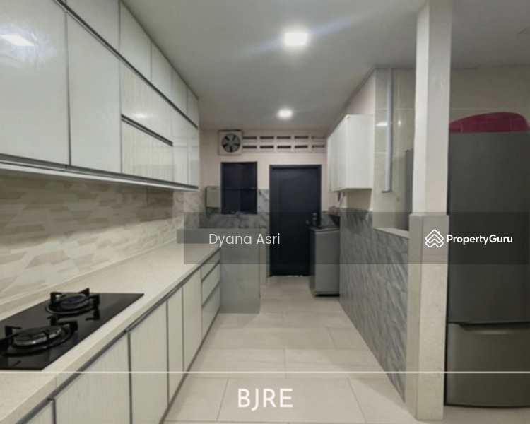 Rumah Teres 2 Tingkat untuk Dijual di Bukit Jelutong (Shah Alam) - Dyana Asri - Kitchen - PropertyGuru.com.my