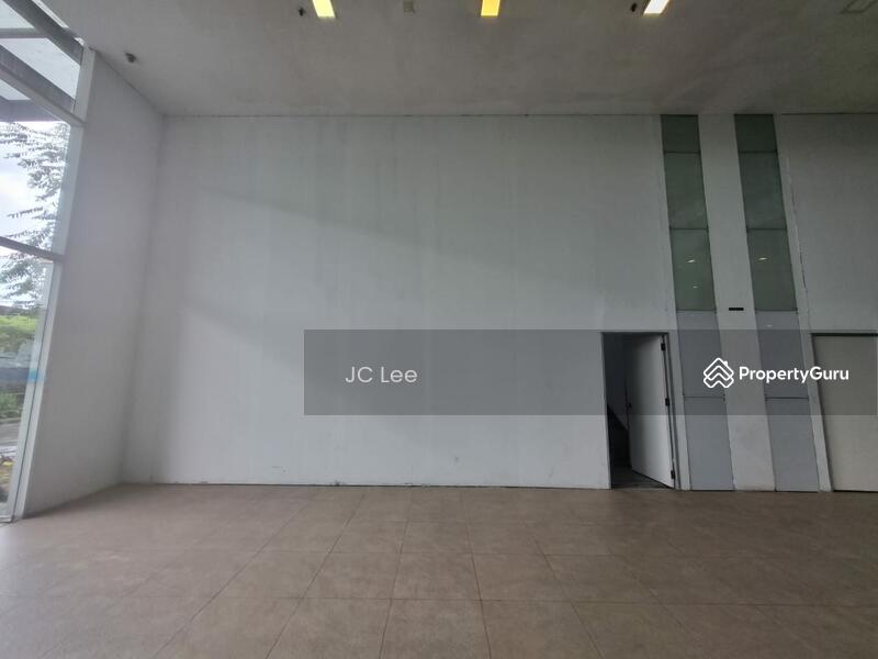 Entrance facing mall