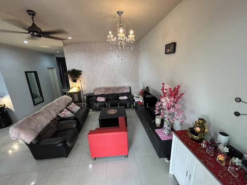 Rumah Berkembar untuk Disewa di Bandar Seri Botani (Simpang Pulai) - Connie Lai - Living Room - PropertyGuru.com.my