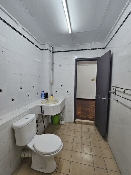 2-storey Terraced House for Rent in Bandar Sri Damansara (Selangor) - Nicole Yan - Bathroom - PropertyGuru.com.my