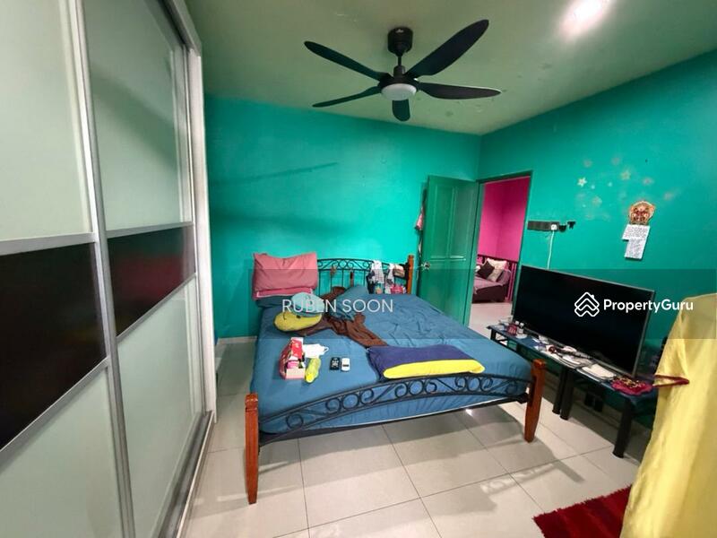 inside 2nd bedroom