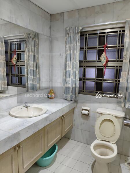 Terraced House for Sale in Bandar Sungai Long (Selangor) - Leonard Chin - Bathroom - PropertyGuru.com.my
