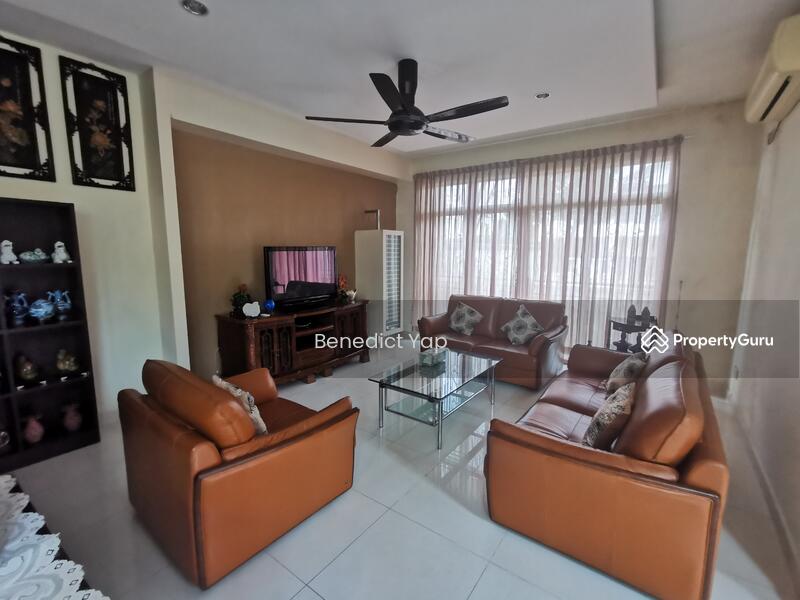 Semi-Detached House for Sale in Taman Molek (Johor Bahru) - Benedict Yap - Living Room - PropertyGuru.com.my