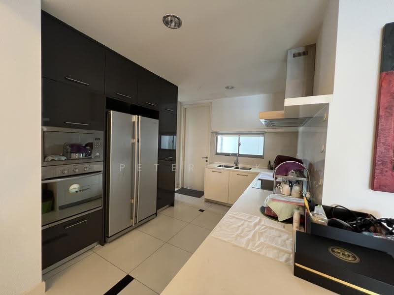 Service Residence for Sale at Gateway Kiaramas Residences - Peter Sek - Kitchen - PropertyGuru.com.my