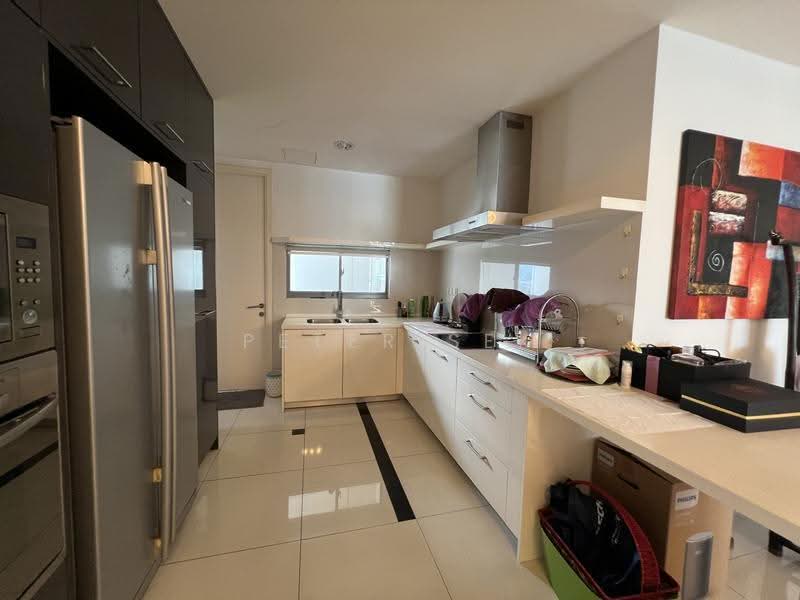 Service Residence for Sale at Gateway Kiaramas Residences - Peter Sek - Kitchen - PropertyGuru.com.my