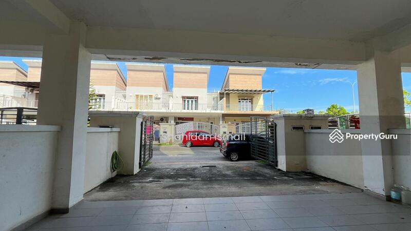 Rumah Teres 2-Tingkat untuk Dijual di Bandar Springhill (Jimah) - Shahidan Ismail - Exterior - PropertyGuru.com.my