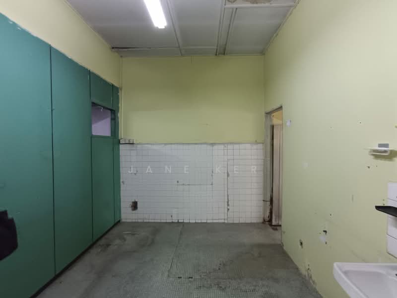 1-storey Terraced House for Sale in Happy Garden (Kuchai Lama) - Jane Ker - Bathroom - PropertyGuru.com.my