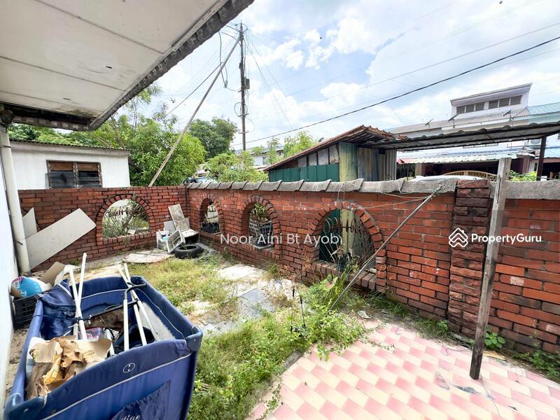 For Sale - CORNER LOT Taman Serdang Jaya Seri Kembangan Terrace House