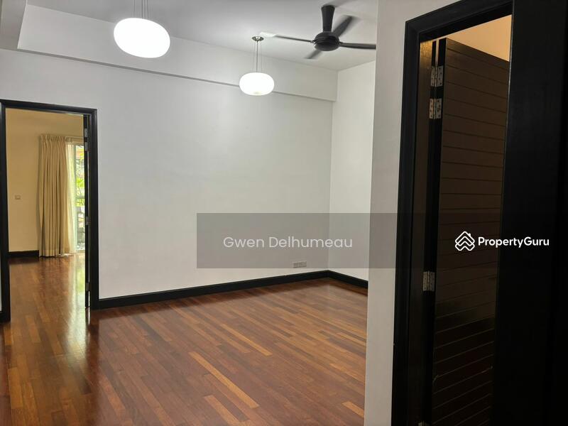 Family room (1st Floor)