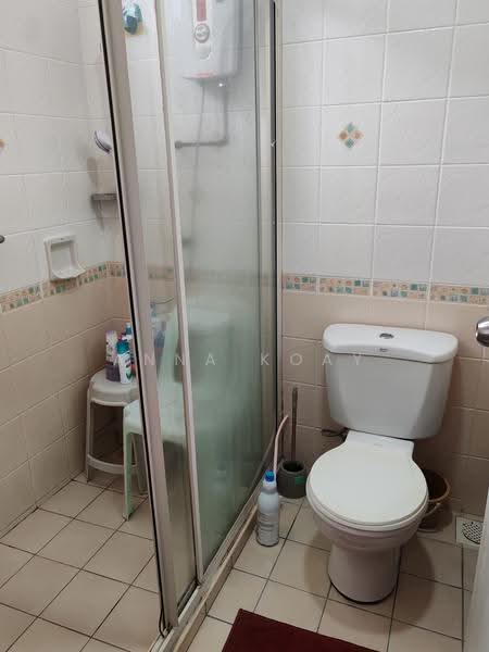 Rumah Teres 3-Tingkat untuk Dijual di Tanjung Bungah (Penang) - Anna Koay - Bathroom - PropertyGuru.com.my