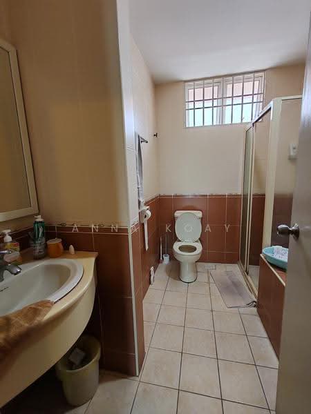 Rumah Teres 3-Tingkat untuk Dijual di Tanjung Bungah (Penang) - Anna Koay - Bathroom - PropertyGuru.com.my