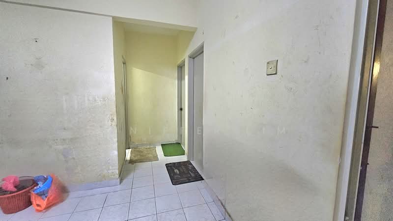 Condominium for Sale at Pelangi Damansara - Jeniffer Lim - Corridor - PropertyGuru.com.my
