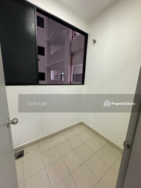 Service Residence for Sale at Traders Garden @ Cheras Selatan - Alan Lee - Bathroom - PropertyGuru.com.my