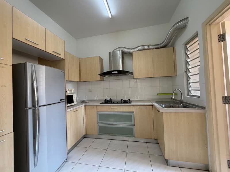 Kondominium untuk Dijual di Seri Maya Condominium - Dan Lo - Kitchen - PropertyGuru.com.my