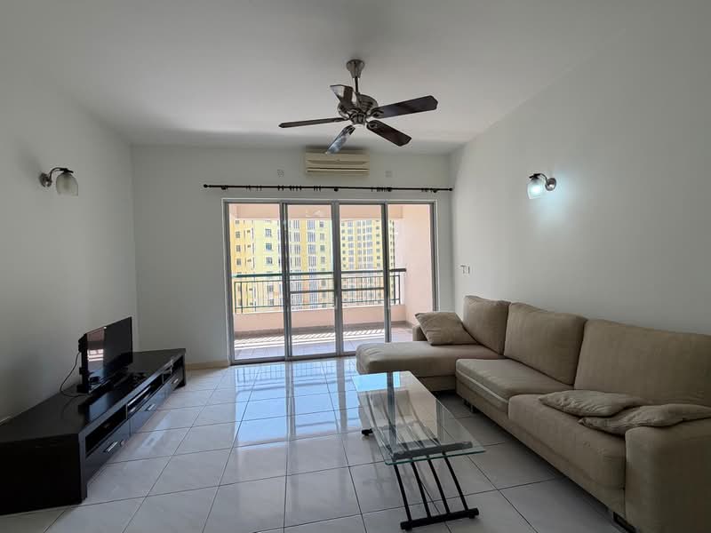 Kondominium untuk Dijual di Seri Maya Condominium - Dan Lo - Living Room - PropertyGuru.com.my
