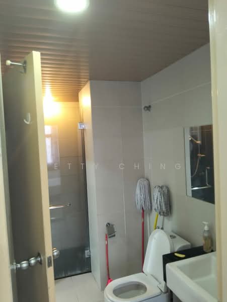 Service Residence for Rent at Emerald Avenue - Ketty Ching - Bathroom - PropertyGuru.com.my