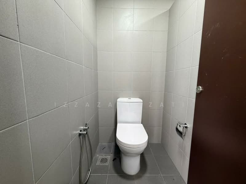 Office for Rent in Bukit Jelutong (Shah Alam) - Izzaza Izzati - Bathroom - PropertyGuru.com.my