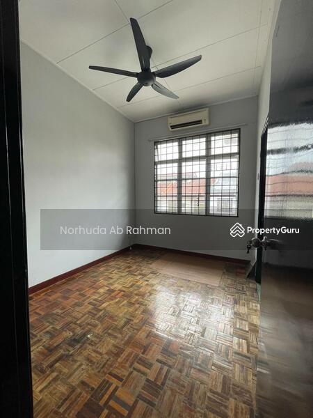 2-storey Terraced House for Sale in Taman Ixora (Sepang) - Norhuda Ab Rahman - Bedroom - PropertyGuru.com.my