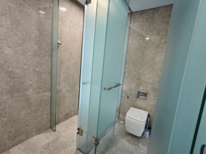 Kondominium untuk Dijual di The Fennel - Henry Chia - Bathroom - PropertyGuru.com.my