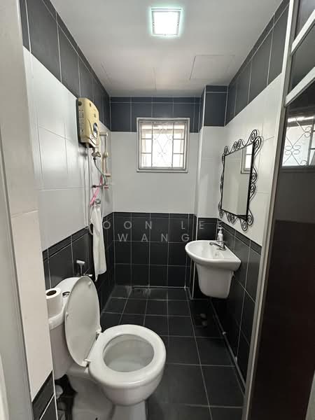 Rumah Teres untuk Dijual di Bandar Utama 1 (Bandar Utama) - Sandra Wang - Bathroom - PropertyGuru.com.my
