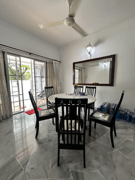 Rumah Teres untuk Dijual di Bandar Utama 1 (Bandar Utama) - Sandra Wang - Dining Room - PropertyGuru.com.my