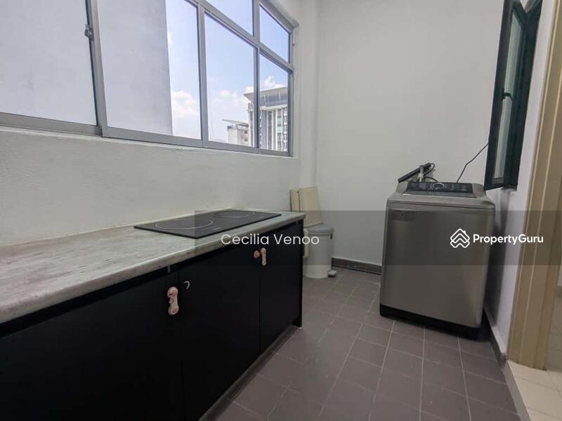 Wet Kitchen