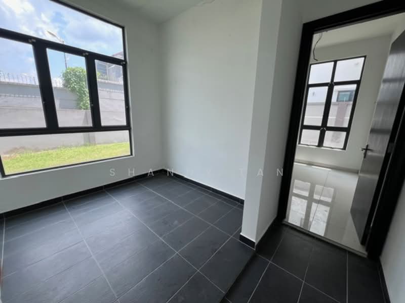 Bungalow for Sale in Bandar Sungai Long (Selangor) - Shanny Tan - Bedroom - PropertyGuru.com.my