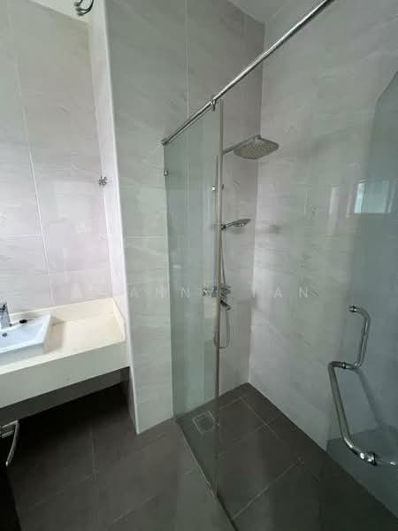 Bungalow for Sale in Bandar Sungai Long (Selangor) - Shanny Tan - Bathroom - PropertyGuru.com.my
