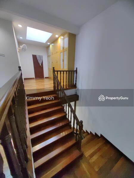 1st floor living hall