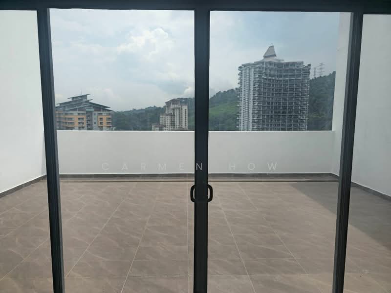 Rumah Teres untuk Dijual di Damansara Perdana (Selangor) - Carmen How - Balcony - PropertyGuru.com.my